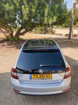 סקודה ראפיד ספייסבק (2015)