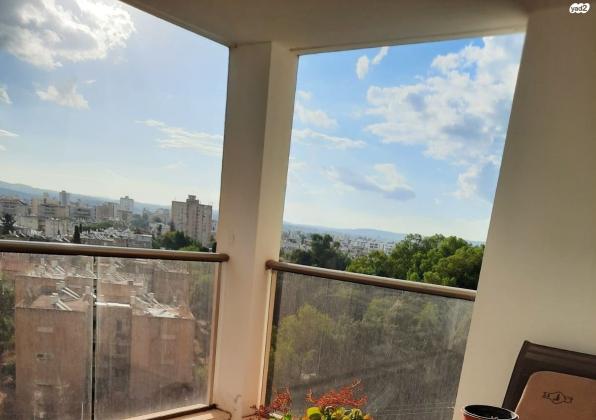 החשמונאים 35 (לב העיר)