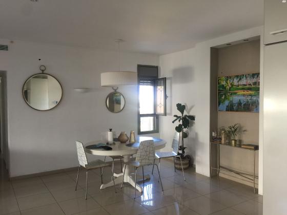 דבורה ברטונוב 3 (קרית אילון)