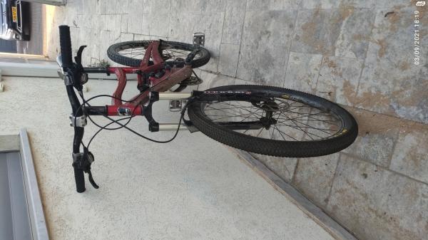 אופניי Marin שיכוך מלא במצב מצוין