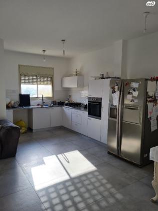 דרך השלום 17 (שכונה ג)