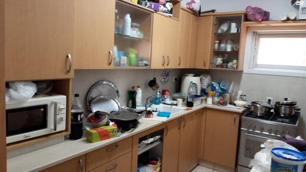 אוסטשינסקי 16