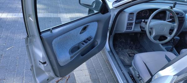 סוזוקי בלנו (2002)