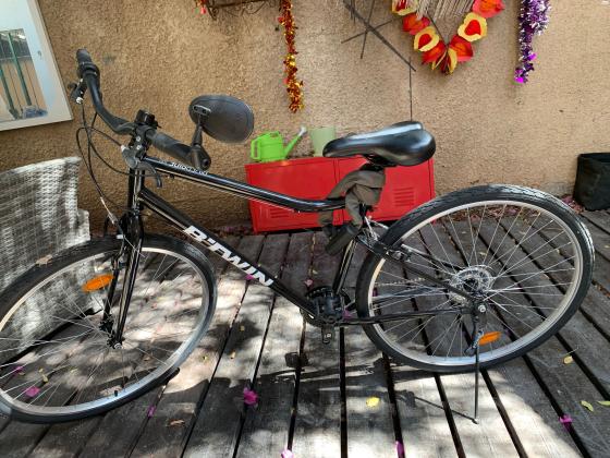 אופניים היברידיים של דקטלון למבוגרים