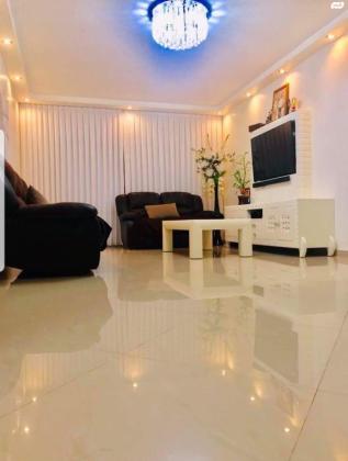 ש"י עגנון 32 (נווה ים)