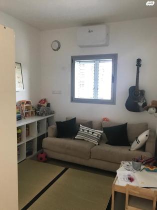 אלכסנדר סשה ארגוב 64