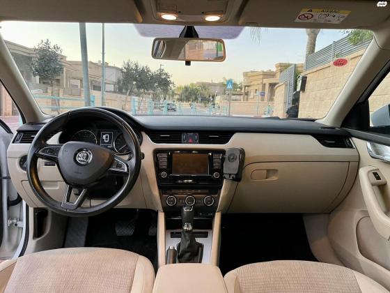 סקודה אוקטביה (2016)