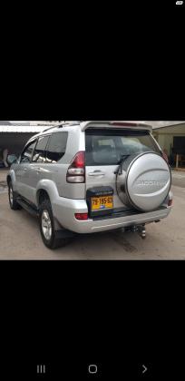 טויוטה לנד קרוזר ארוך (2008)