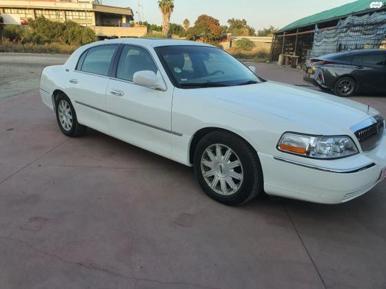 לינקולן טאון קאר (2009)