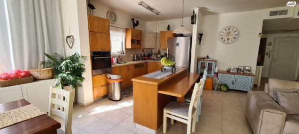 יחיאל מיכל פינס 31 (נווה אלון)