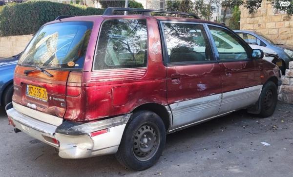 מיצובישי ספייס וואגן (1999)