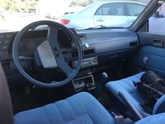 סובארו לאונה (1988)