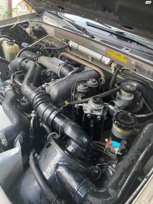 איסוזו איפון 2X4 (2002)