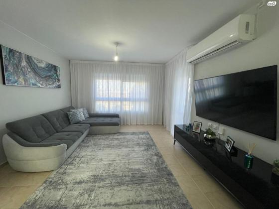 אבן עזרא 55 (כוכב הצפון)