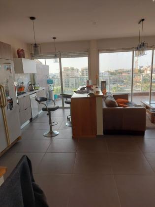 חנה רובינא 21 (מרכז)