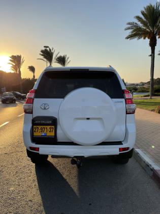 טויוטה לנד קרוזר קצר (2016)