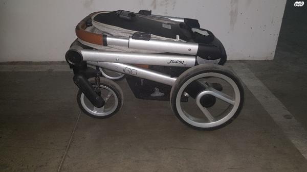 עגלת Mutsy igo pure fogאמבטיה+טיולון