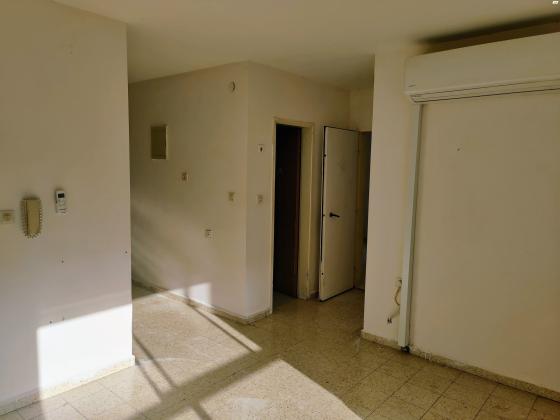 אהרון לובלין 52 (גני אביב)