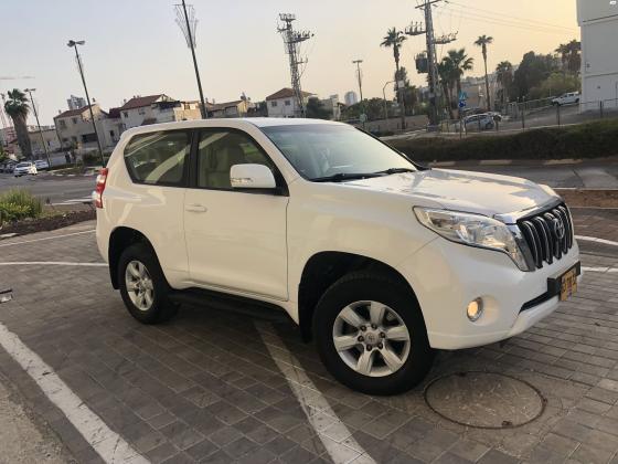 טויוטה לנד קרוזר קצר (2016)