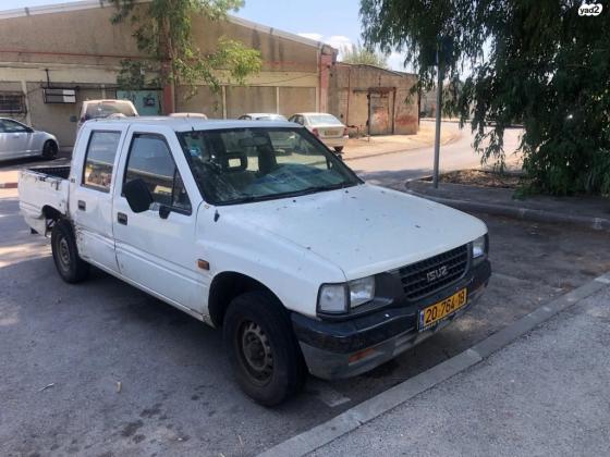איסוזו איפון 2X4 (1995)