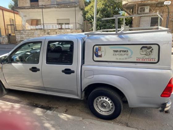 איסוזו 2X4 D-MAX (2008)