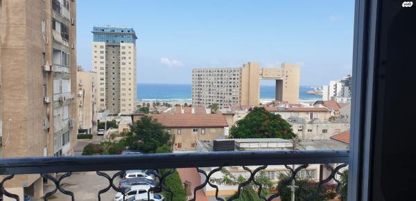 אבא הלל סילבר 17 (רובע א)