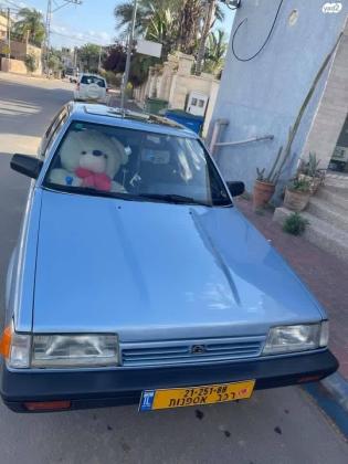 סובארו לאונה (1988)