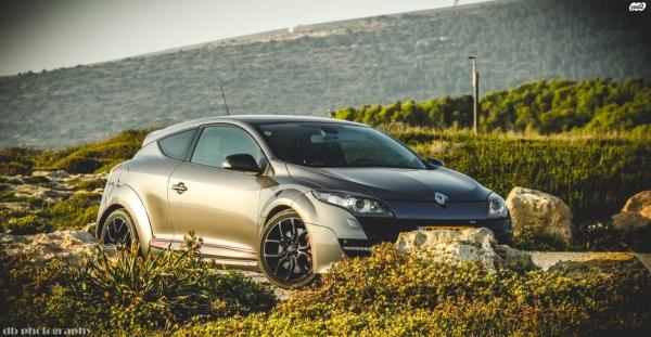 רנו מגאן קופה / ספורט (2013)