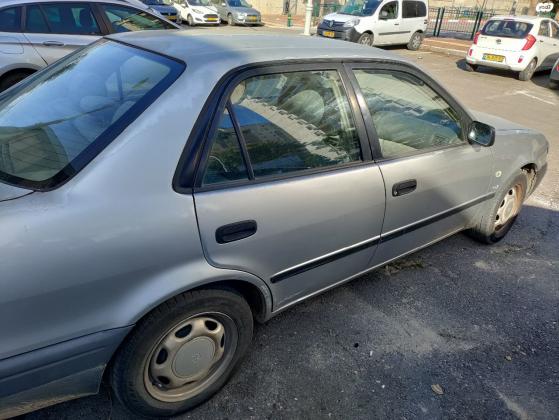 טויוטה קורולה (2002)