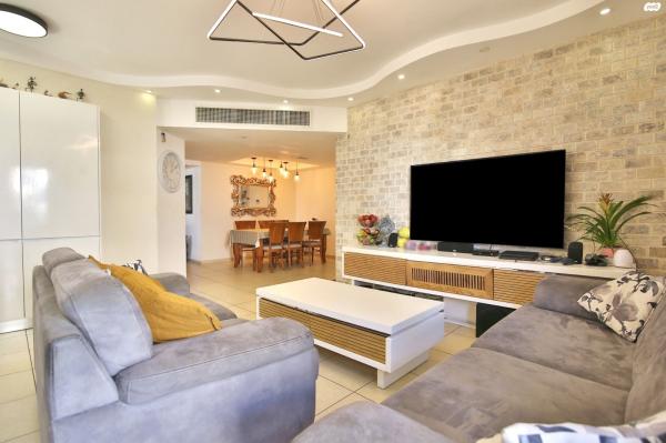 יקינטון 14 (גבעת הרקפות)