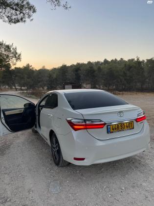 טויוטה קורולה (2018)