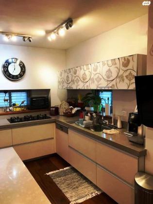 האחים סמילצ'נסקי 16 (רמז)