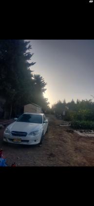 סובארו B4 (2008)