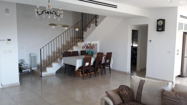 אהוד מנור 19 (קרית האמנים)