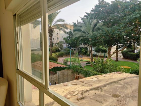 אהרון לובלין 52 (גני אביב)