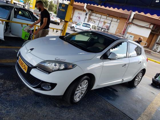 רנו מגאן דור 3 (2009-2017) (2013)
