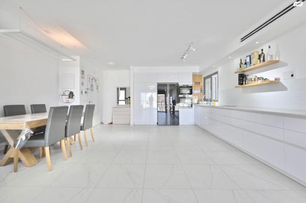 קלמן ביאלר 22 (רחובות החדשה)