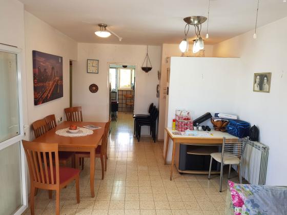 תרשיש 1 (גילה)