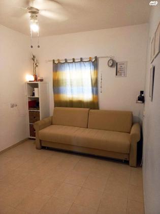 פרץ סמולנסקין 20 (נווה מנחם)