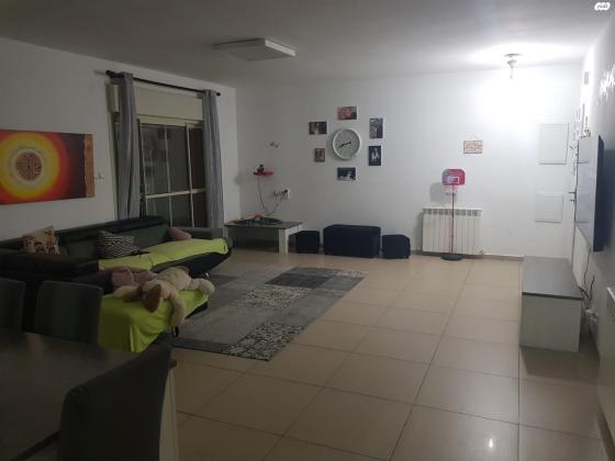 יורי שטרן 16 (פסגת זאב מזרח)