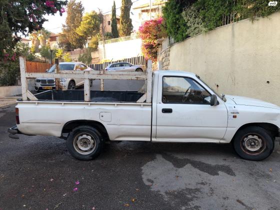 טויוטה היילקס 2X4 (1997)