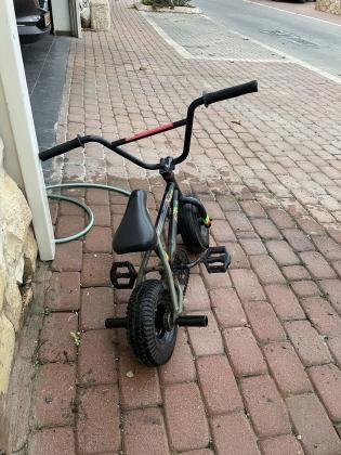 גמיש במחיר למעונינים מיני bmx פעלולים