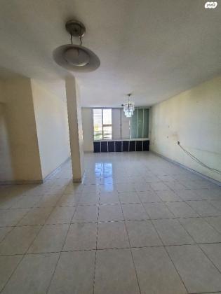 דרך רזיאל 25 (מרכז העיר)