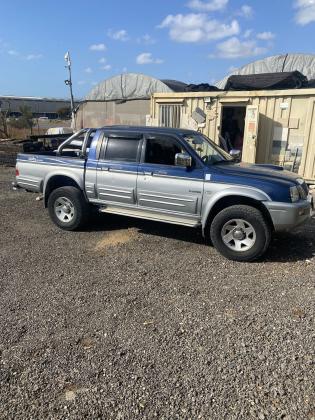 מיצובישי מאגנום 4X4 (2002)