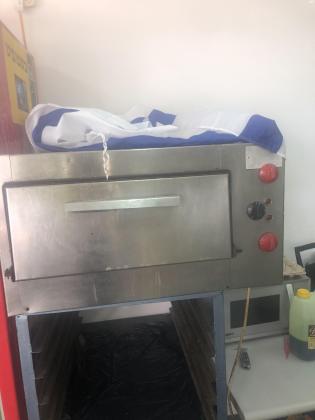 תנור פיצה במצב מצוין חד פאזי תנור פיצה