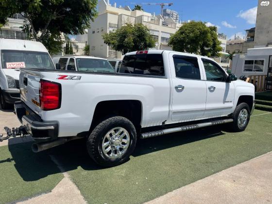 שברולט סילברדו 2500 (2018)