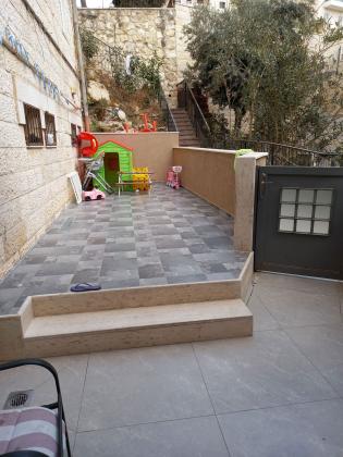 ירמיהו ברדנוב 12 (פסגת זאב מערב)