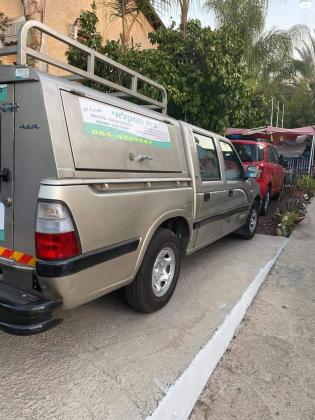 איסוזו איפון 2X4 (2002)