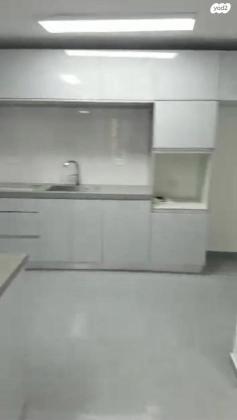 אליעזר קשאני 13 (רמת אביב ג)