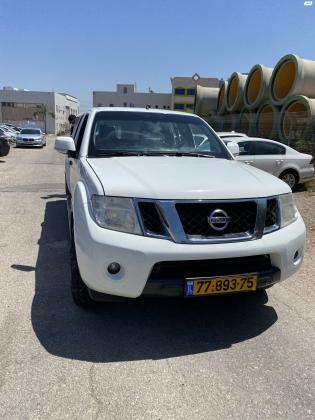 ניסאן נבארה 4X4 (2011)